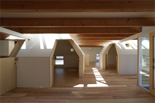 ���ꂵ�̓��ۈ牀